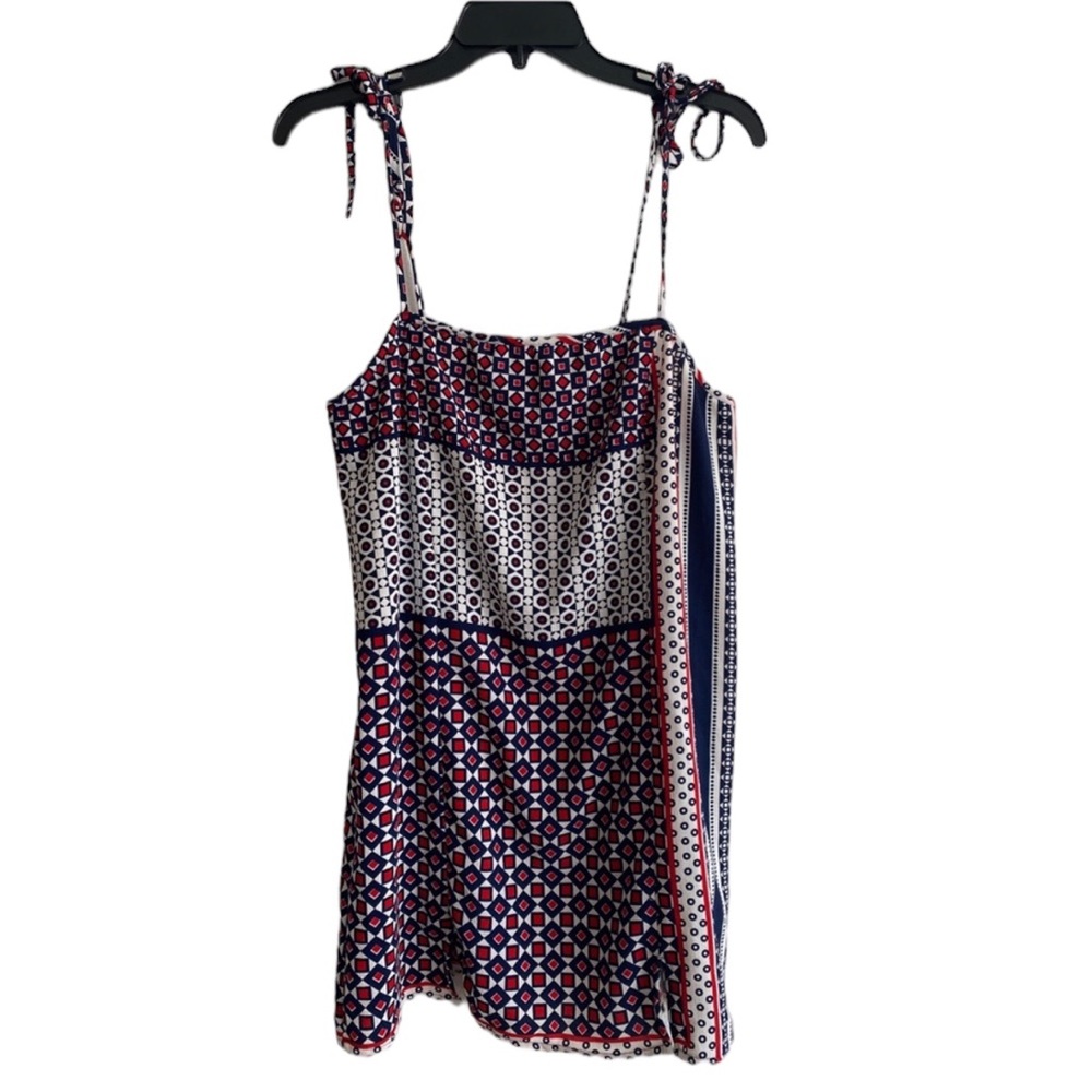 Forever 21 Women’s Sleeveless Blouse Size L